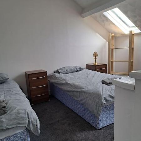 1 Bed Apart Dowlais Extérieur photo