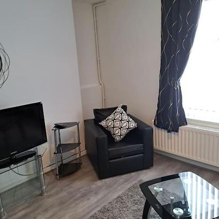 1 Bed Apart Dowlais Extérieur photo